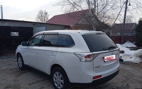 Mitsubishi Outlander III рестайлинг 3, 2012 год, 1 350 000 рублей, 5 фотография
