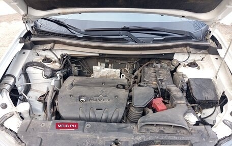 Mitsubishi Outlander III рестайлинг 3, 2012 год, 1 350 000 рублей, 12 фотография