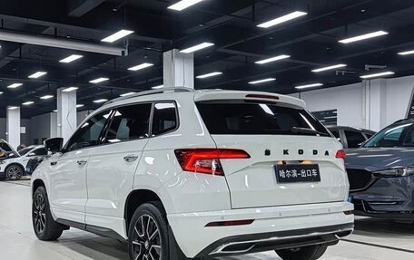 Skoda Karoq I, 2022 год, 2 117 000 рублей, 12 фотография