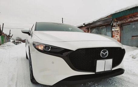 Mazda 3, 2023 год, 1 350 000 рублей, 3 фотография