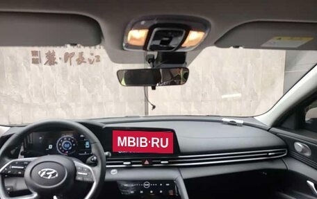 Hyundai Elantra, 2022 год, 1 120 000 рублей, 7 фотография