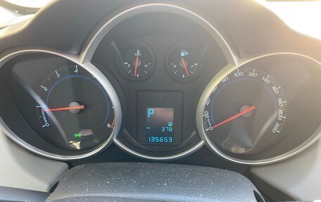 Chevrolet Cruze II, 2014 год, 800 000 рублей, 14 фотография