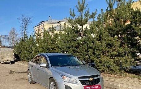 Chevrolet Cruze II, 2014 год, 800 000 рублей, 10 фотография