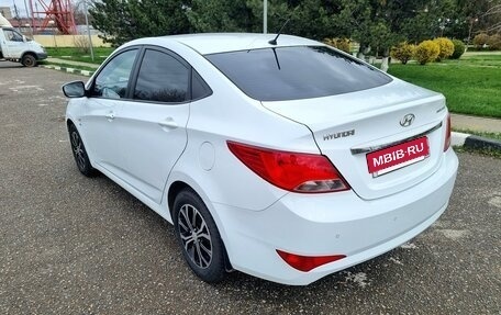 Hyundai Solaris II рестайлинг, 2015 год, 990 000 рублей, 4 фотография