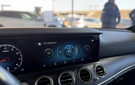 Mercedes-Benz E-Класс, 2021 год, 4 200 000 рублей, 16 фотография