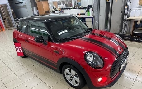 MINI Hatch, 2019 год, 1 950 000 рублей, 5 фотография