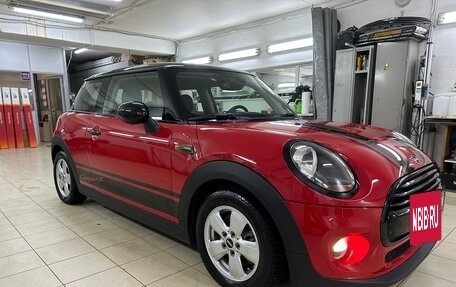 MINI Hatch, 2019 год, 1 950 000 рублей, 4 фотография