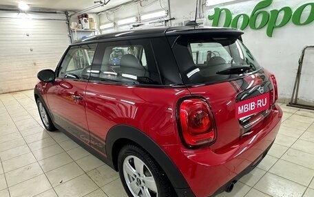 MINI Hatch, 2019 год, 1 950 000 рублей, 8 фотография