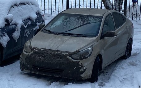 Hyundai Solaris II рестайлинг, 2013 год, 540 000 рублей, 6 фотография