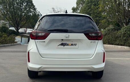 Honda Fit, 2022 год, 1 135 000 рублей, 5 фотография