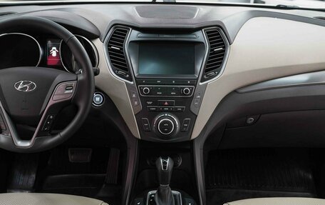 Hyundai Santa Fe III рестайлинг, 2017 год, 2 250 000 рублей, 14 фотография