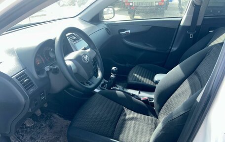 Toyota Corolla, 2012 год, 865 000 рублей, 6 фотография