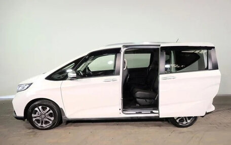 Honda Freed II, 2021 год, 1 234 777 рублей, 3 фотография