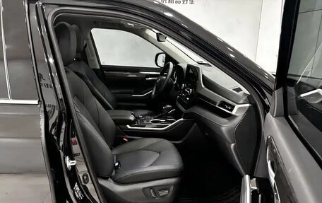 Toyota Highlander, 2026 год, 5 389 000 рублей, 19 фотография