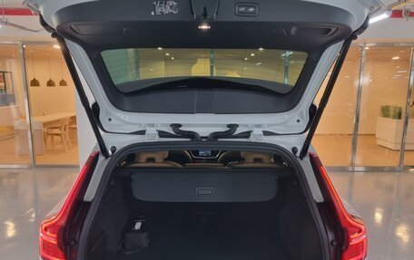 Volvo V60 Cross Country II, 2025 год, 5 800 000 рублей, 12 фотография