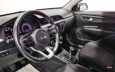 KIA Rio IV, 2018 год, 1 395 000 рублей, 19 фотография