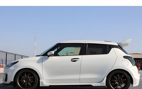 Suzuki Swift V, 2022 год, 1 000 999 рублей, 19 фотография