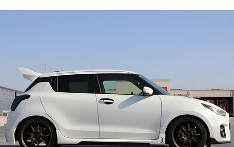 Suzuki Swift V, 2022 год, 1 000 999 рублей, 16 фотография