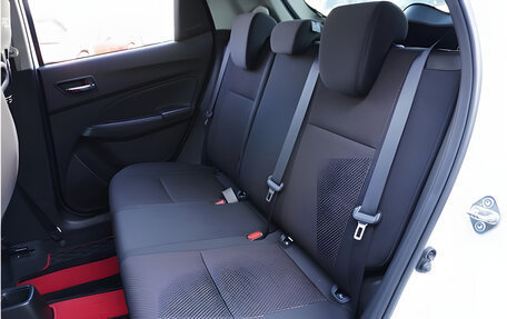 Suzuki Swift V, 2022 год, 1 000 999 рублей, 34 фотография