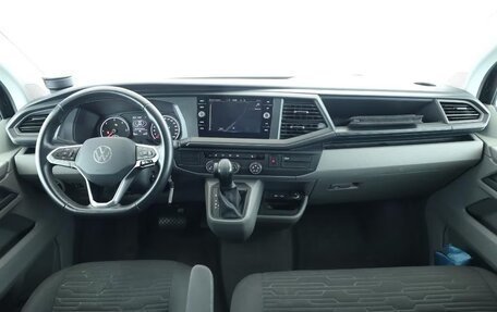 Volkswagen Caravelle T6 рестайлинг, 2022 год, 5 173 000 рублей, 4 фотография