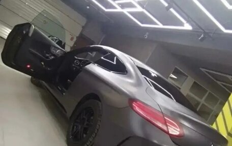 Mercedes-Benz C-Класс, 2015 год, 2 600 000 рублей, 3 фотография