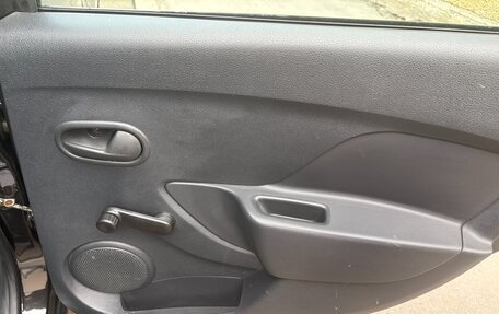 Renault Logan II, 2021 год, 915 000 рублей, 11 фотография