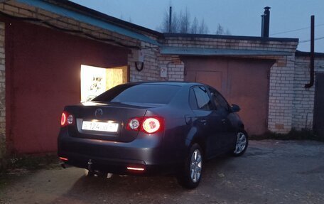 Volkswagen Jetta VI, 2008 год, 600 000 рублей, 2 фотография