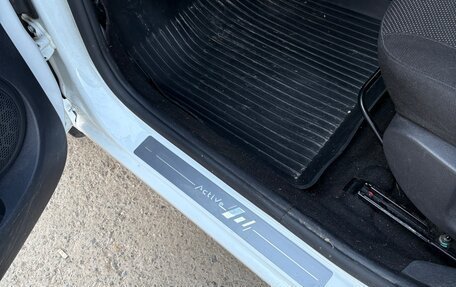 Renault Logan II, 2017 год, 950 000 рублей, 10 фотография