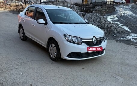 Renault Logan II, 2017 год, 950 000 рублей, 6 фотография