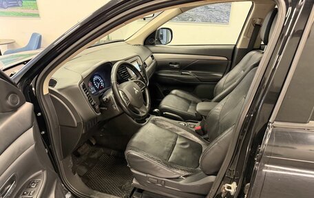 Mitsubishi Outlander III рестайлинг 3, 2012 год, 1 299 000 рублей, 7 фотография