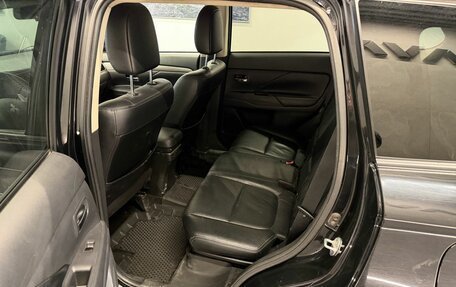 Mitsubishi Outlander III рестайлинг 3, 2012 год, 1 299 000 рублей, 8 фотография