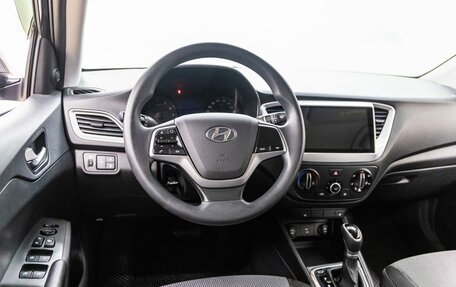 Hyundai Solaris II рестайлинг, 2020 год, 1 598 000 рублей, 12 фотография