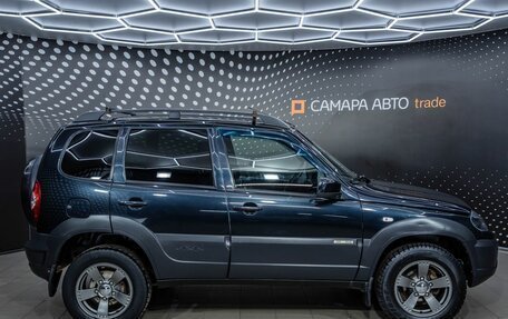 Chevrolet Niva I рестайлинг, 2017 год, 818 000 рублей, 5 фотография