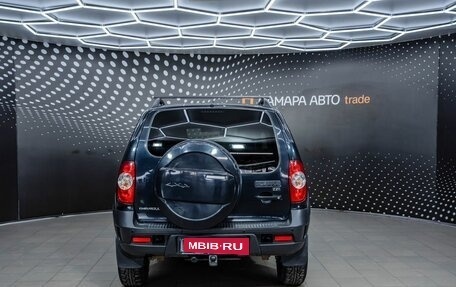 Chevrolet Niva I рестайлинг, 2017 год, 818 000 рублей, 8 фотография