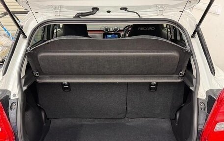 Suzuki Swift V, 2022 год, 1 309 999 рублей, 20 фотография