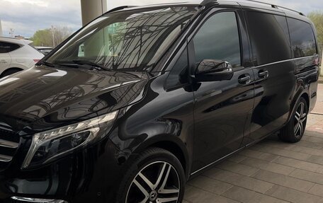 Mercedes-Benz V-Класс, 2019 год, 5 950 000 рублей, 1 фотография