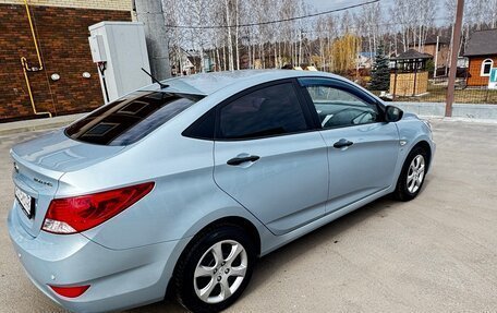 Hyundai Solaris II рестайлинг, 2011 год, 785 000 рублей, 3 фотография