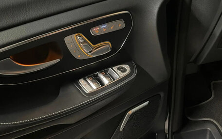 Mercedes-Benz V-Класс, 2023 год, 11 000 000 рублей, 3 фотография