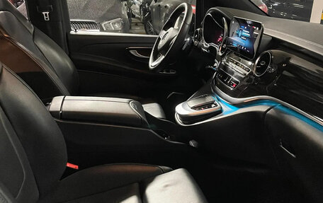 Mercedes-Benz V-Класс, 2023 год, 11 000 000 рублей, 9 фотография