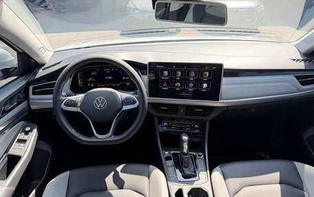 Volkswagen Bora, 2022 год, 1 719 000 рублей, 5 фотография