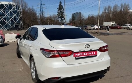 Toyota Camry, 2021 год, 3 200 000 рублей, 4 фотография