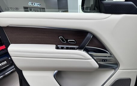 Land Rover Range Rover IV рестайлинг, 2025 год, 23 990 000 рублей, 21 фотография