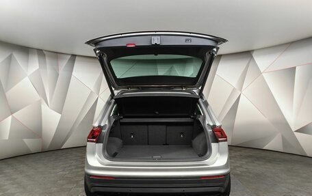 Volkswagen Tiguan II, 2019 год, 2 365 000 рублей, 12 фотография