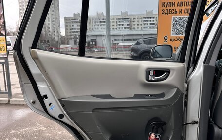 Hyundai Santa Fe III рестайлинг, 2005 год, 720 000 рублей, 35 фотография