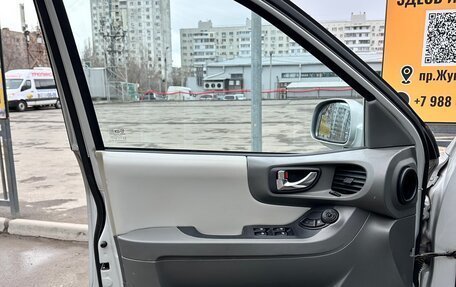 Hyundai Santa Fe III рестайлинг, 2005 год, 720 000 рублей, 36 фотография