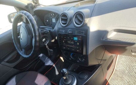 Ford Fiesta, 2007 год, 370 000 рублей, 4 фотография