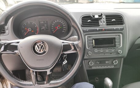 Volkswagen Polo VI (EU Market), 2015 год, 500 000 рублей, 10 фотография