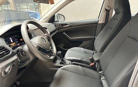 Volkswagen T-Cross I, 2022 год, 1 845 000 рублей, 10 фотография