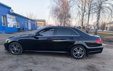 Mercedes-Benz E-Класс, 2013 год, 1 750 000 рублей, 4 фотография