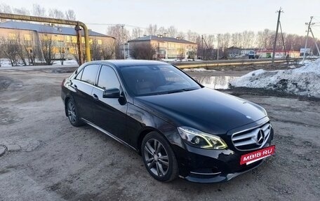 Mercedes-Benz E-Класс, 2013 год, 1 750 000 рублей, 2 фотография